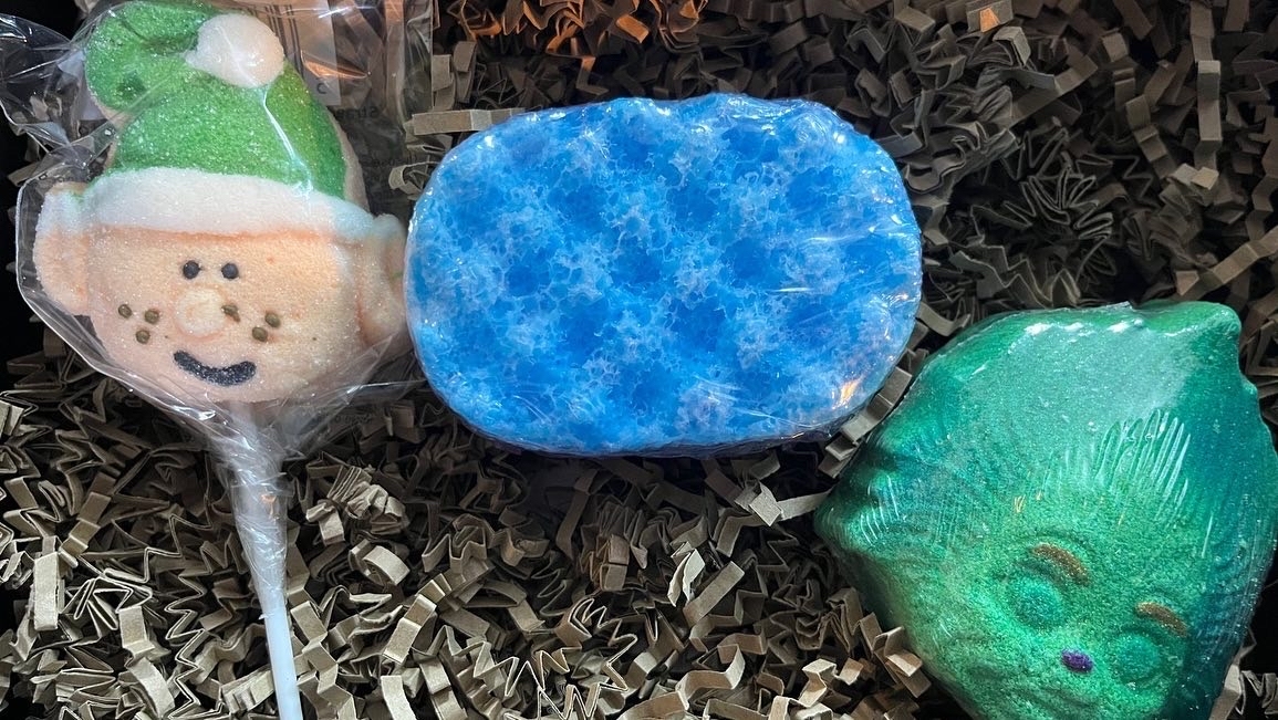 Kids Christmas Set buy online or call 0161 900 7787